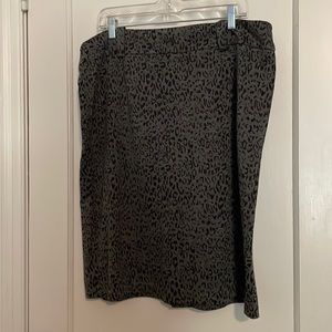 Leopard print pencil skirt